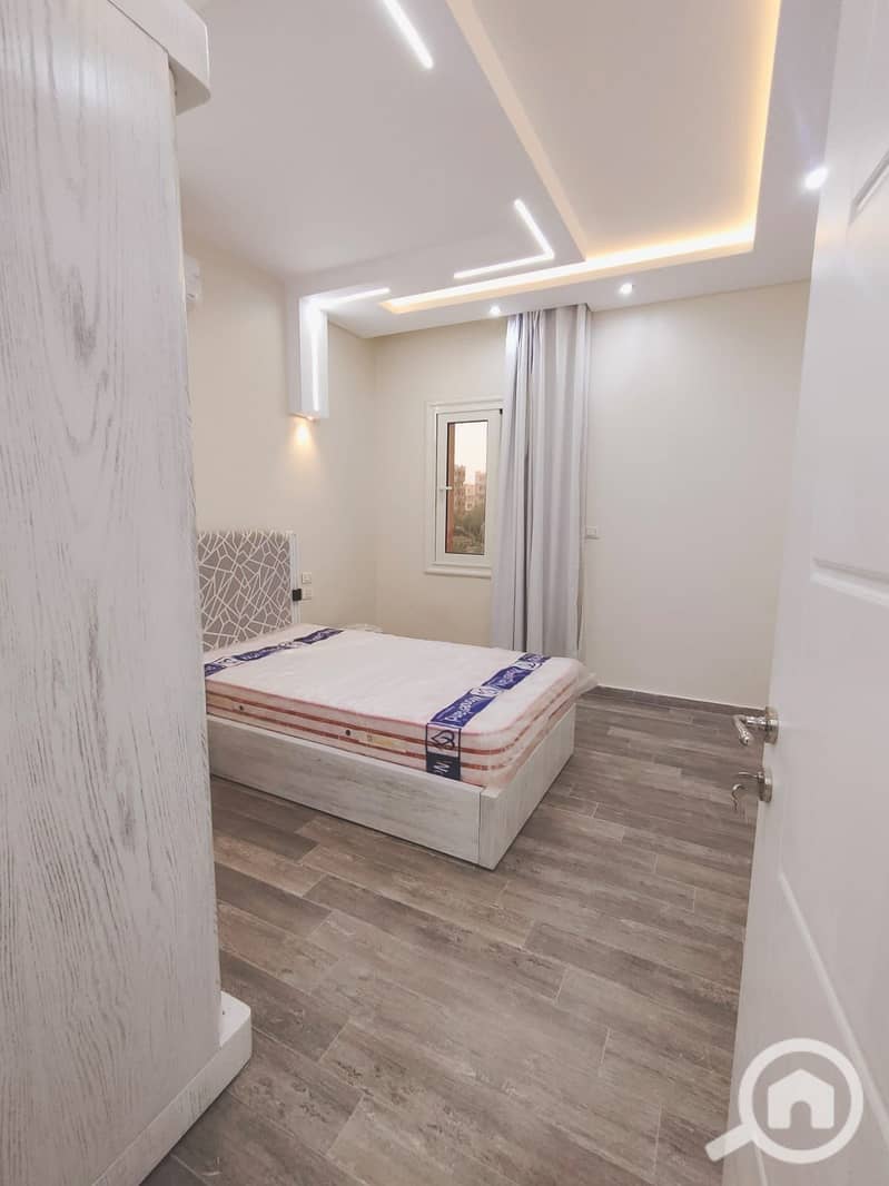 15 383f7687-62bc-4b90-b48f-0d602c0836ed. jpeg