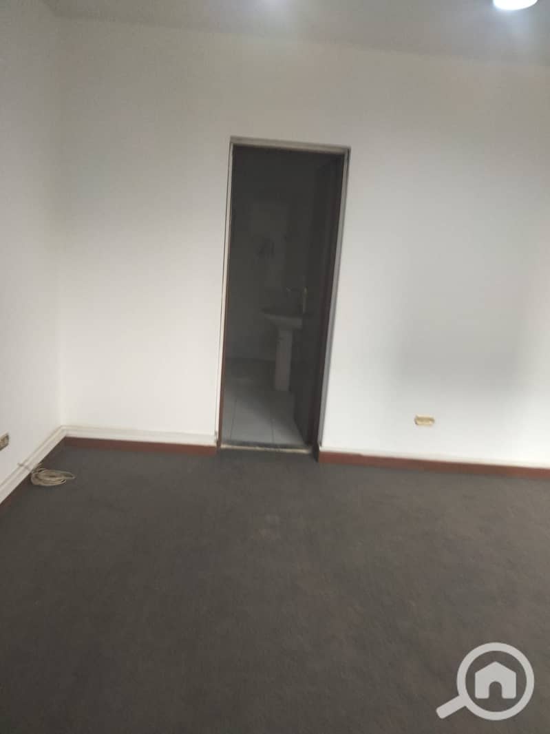 5 WhatsApp Image 2025-12-06 at 7.49. 58 PM (1). jpeg