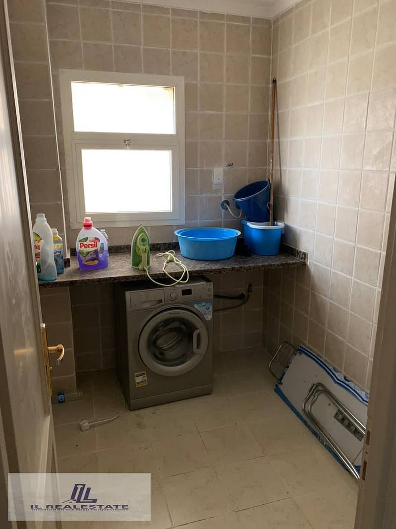 10 19568939-c3b9-4d13-b0c7-d9b8197c3030. jpg