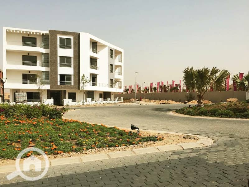 9 82f47567-011d-45d0-9946-7de9236dff88. jpg