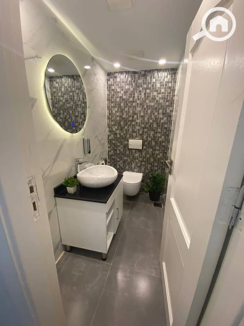 2 6a5e31dd-55aa-40f4-80fb-62a193fe88b4. jpg