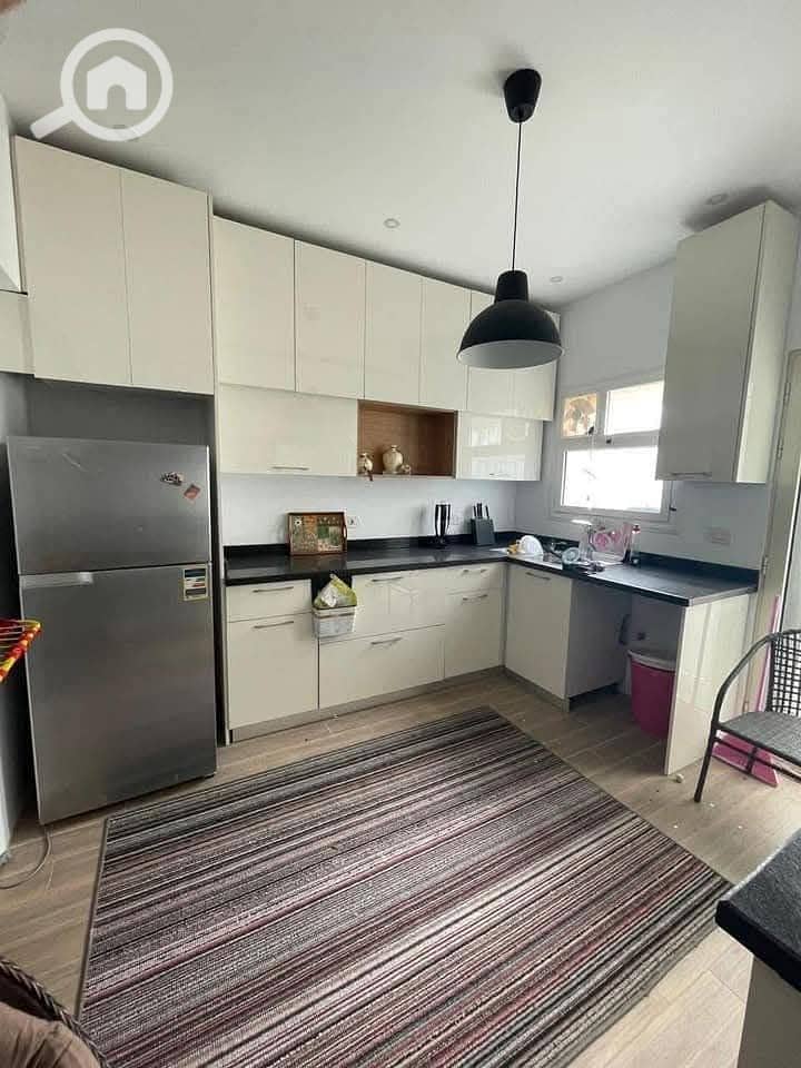 10 c87ef310-5e39-442b-a3fa-e33dff3b99fe. jpeg