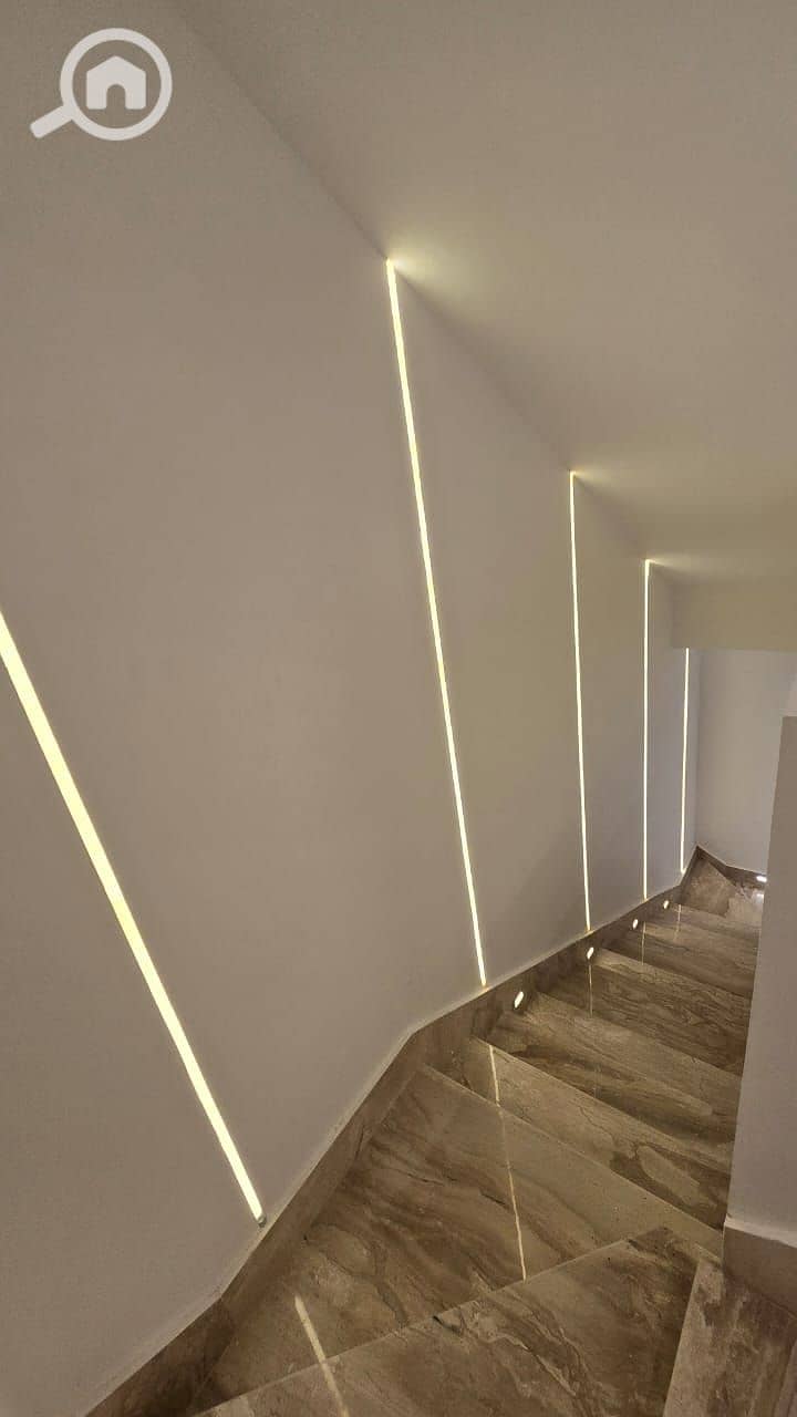 22 e1b913da-c17a-44e5-bc06-f3370ec85b0a. jpeg