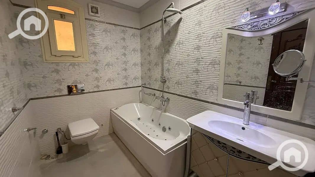 4 7a35f1c3-725a-4cc8-a458-e3d595ddd5a1. jpeg