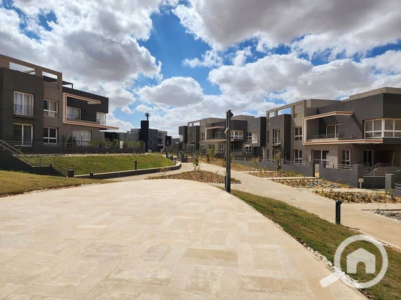 8 470619261_928002052279262_1805909900896354820_n. jpg