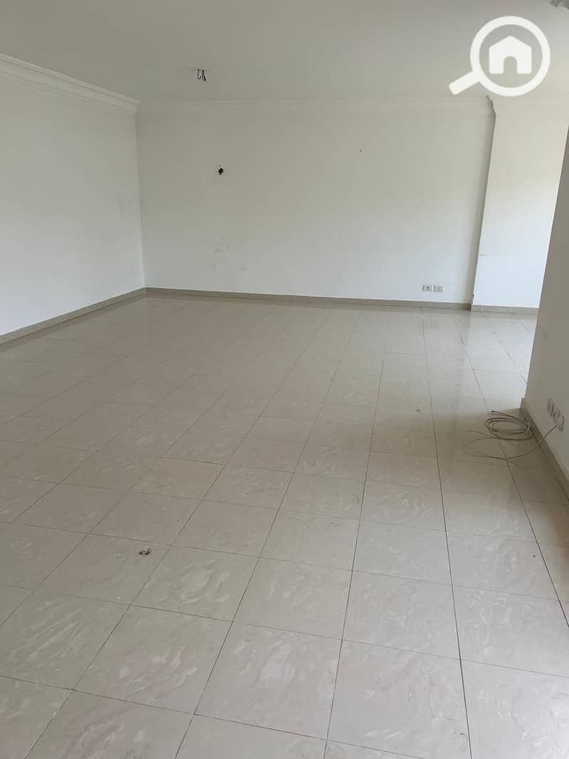 9 64866b97-2680-4b46-954c-279d4bc2ae20. jpg