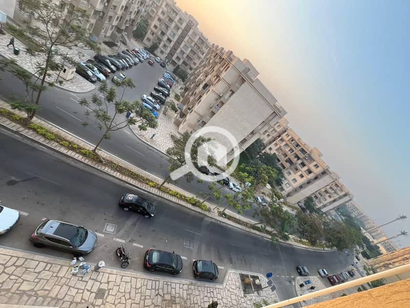 4 6efa2055-23cb-4ba3-924c-f9f90f1e0f1e. jpg