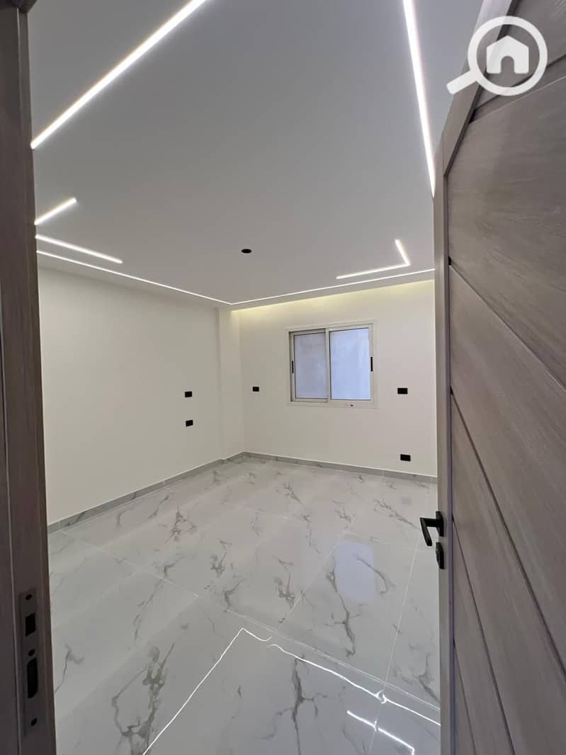 5 92fa39f7-8daf-4e0e-abc0-0775af60d80f. jpg