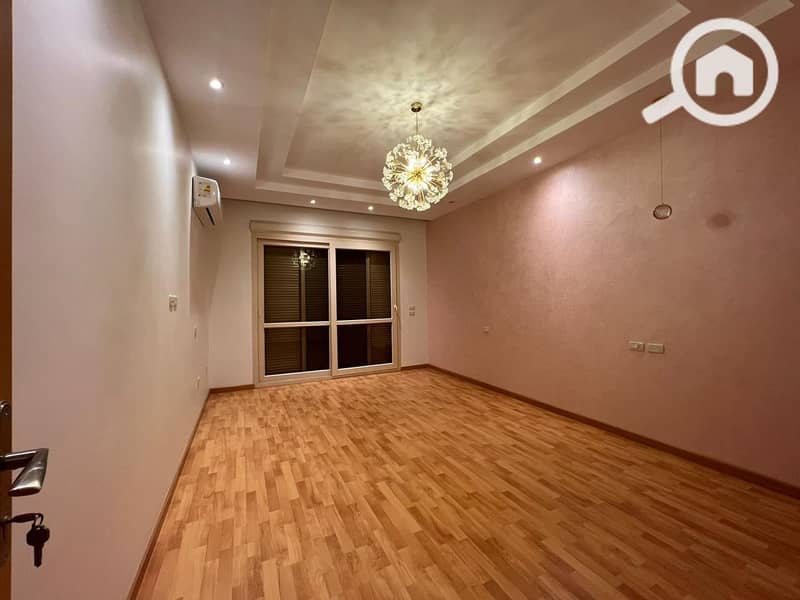 6 WhatsApp Image 2025-12-04 at 1.12. 52 PM (1). jpeg