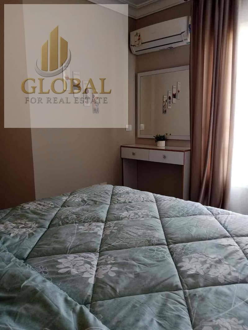 24 674981a5-5b8d-4ac7-a102-080d06bb9289. jpg