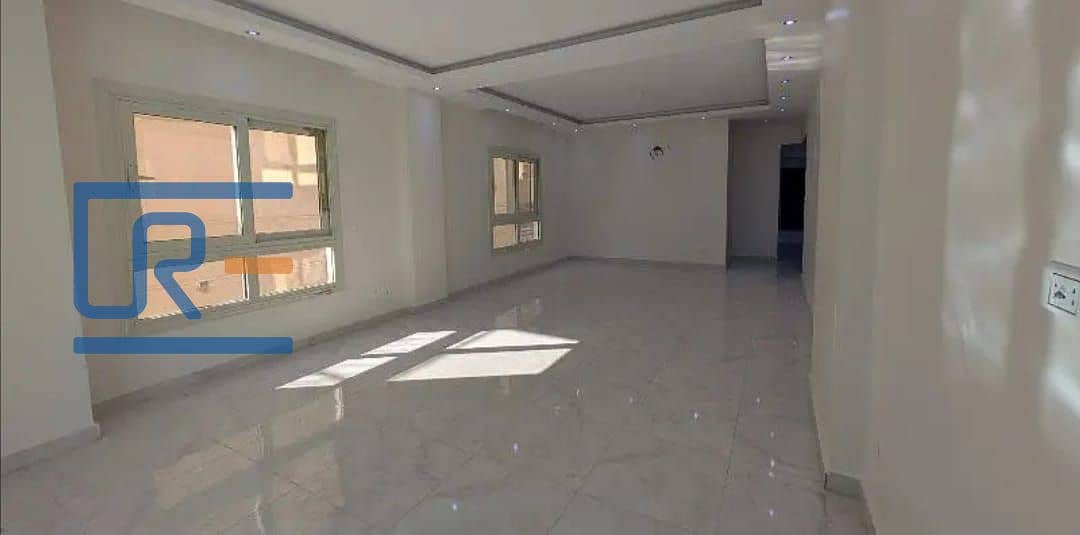 2 a6bb90e4-7309-4f98-b57c-058aa232edf4. jpg