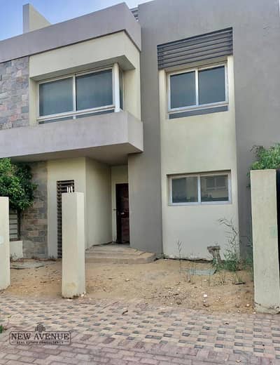 4 Bedroom Townhouse for Sale in New Cairo, Cairo - WhatsApp Image 2025-12-07 at 5.46. 52 PM. jpeg 4 Bedroom Townhouse for Sale in New Cairo, Cairo - WhatsApp Image 2025-12-07 at 5.46. 52 PM. jpeg