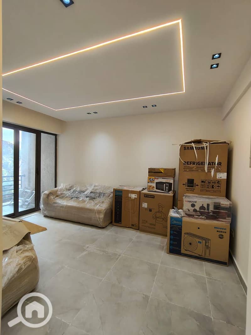 2 17d03c35-30ca-41dd-a0a5-bff92ebcf42e. jpg