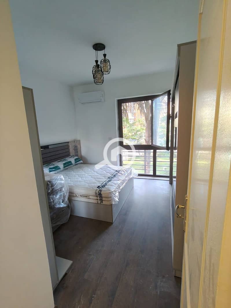 4 67b1e5ec-c115-4c00-a017-5e7ae18bc9d0. jpg