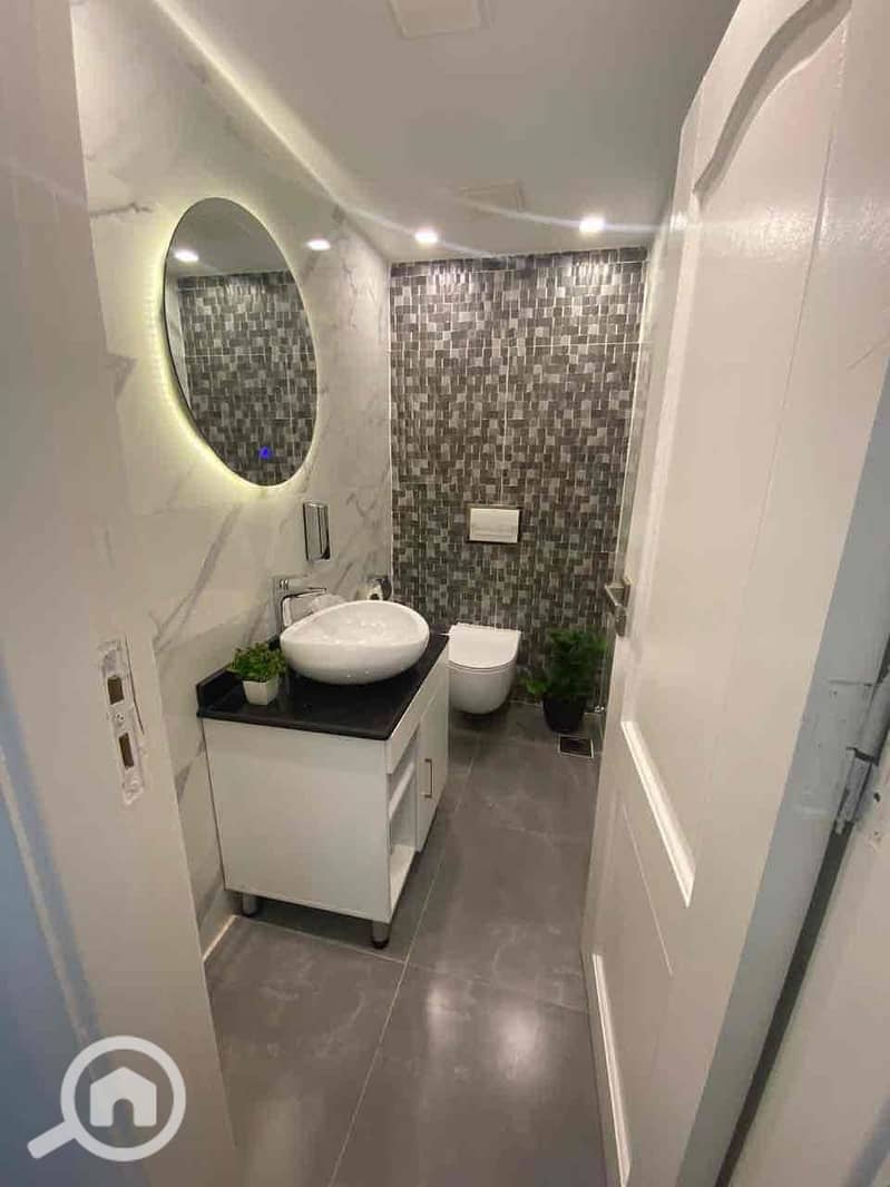 9 3e285b81-5364-4ca6-9e30-af0a1ad5dafc. jpg