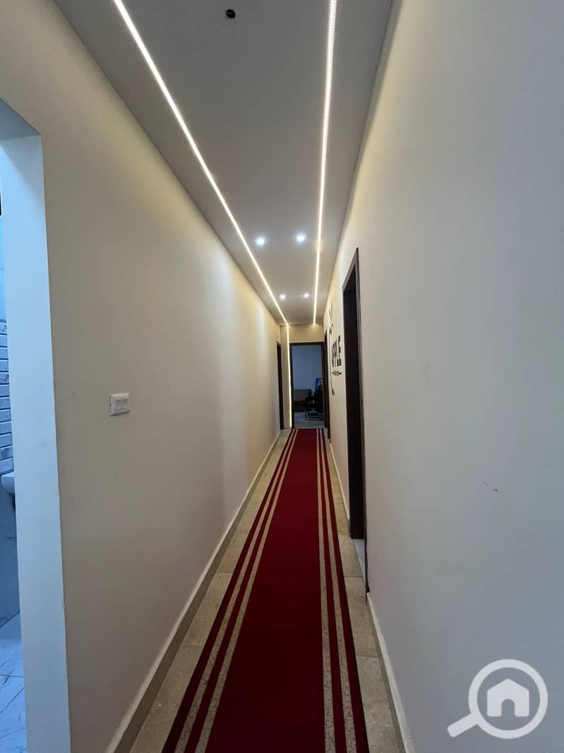 5 WhatsApp Image 2025-12-08 at 11.48. 17 (2). jpeg