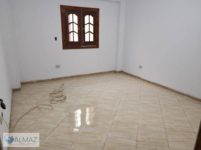 4 WhatsApp Image 2025-12-08 at 11.37. 12 AM (2). jpeg