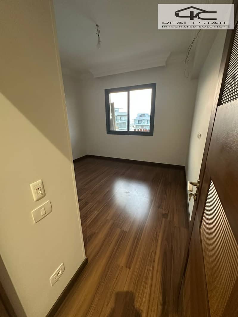 8 WhatsApp Image 2025-12-01 at 11.28. 29 PM (2). jpeg