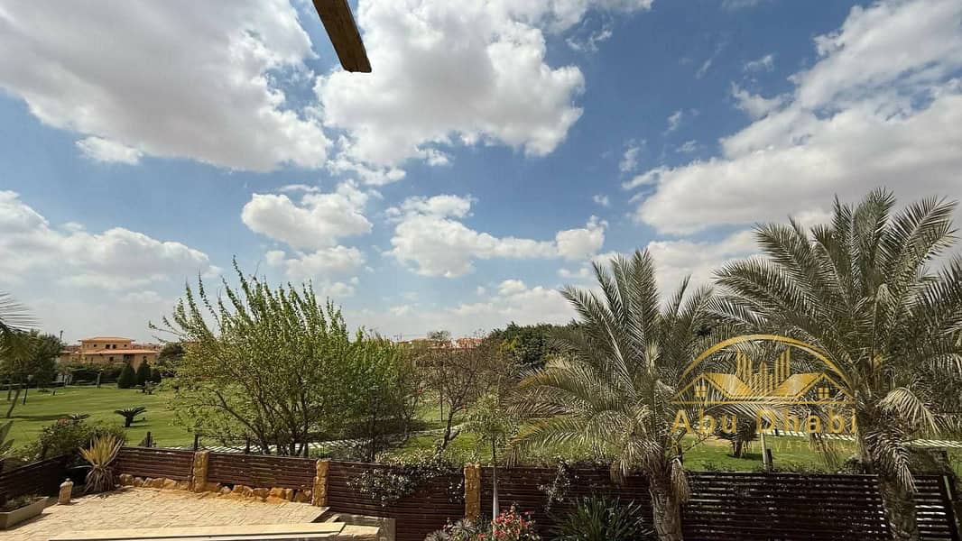 8 efc6170e-1785-4723-868f-5c5a24e10230. jpg