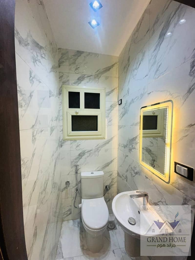 5 909d2928-b1f8-4b8d-ba41-3efb35f8e898. jpg