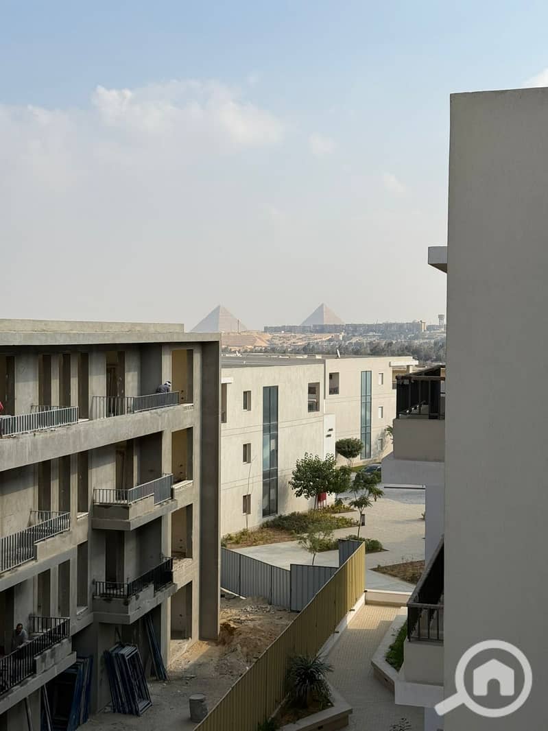 10 WhatsApp Image 2025-01-16 at 20.00. 33_c5c20b2b. jpg