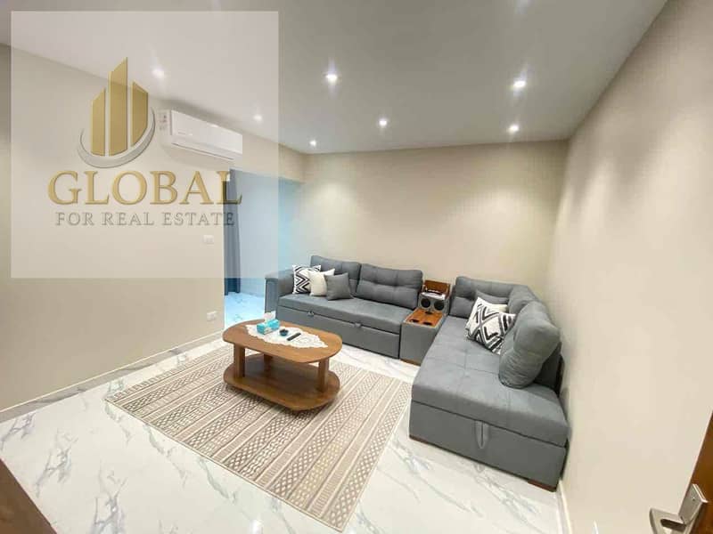 10 e6bab548-975c-4b00-bb28-0e2af1edf0f4. jpg