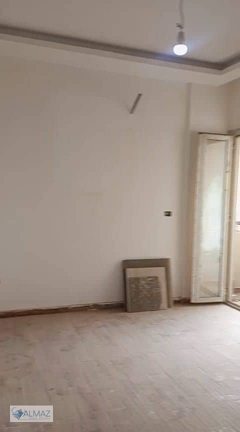 4 WhatsApp Image 2025-12-08 at 12.16. 22 PM (2). jpeg