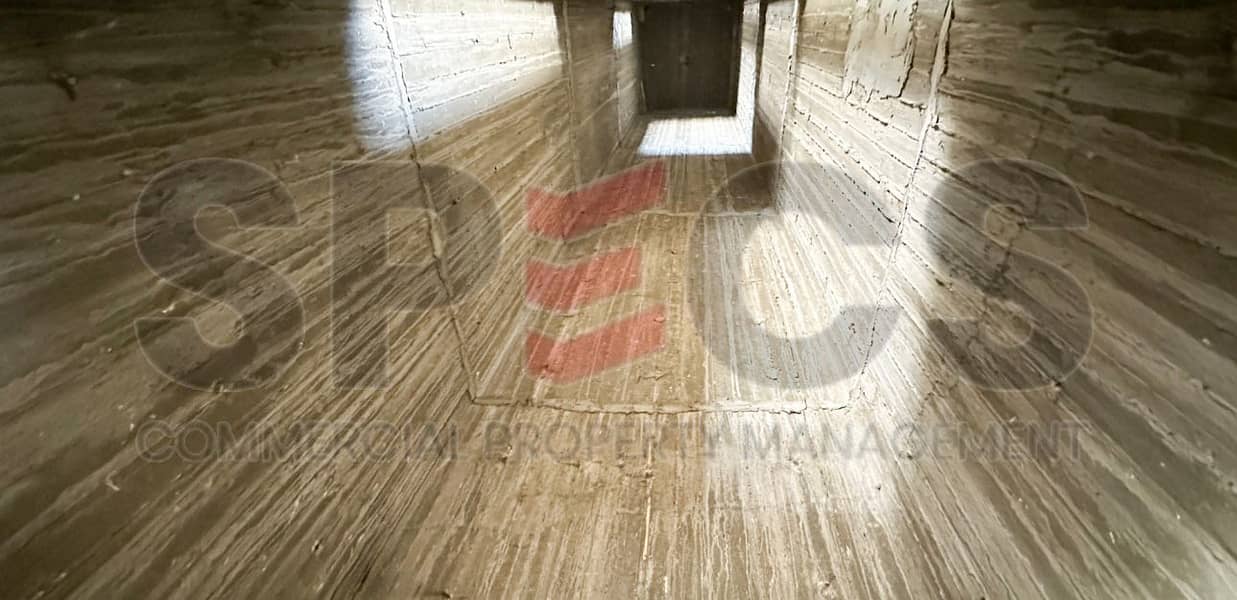 8 43b7dfaf-a39b-429d-bd7e-794ae51a69d4. jpg