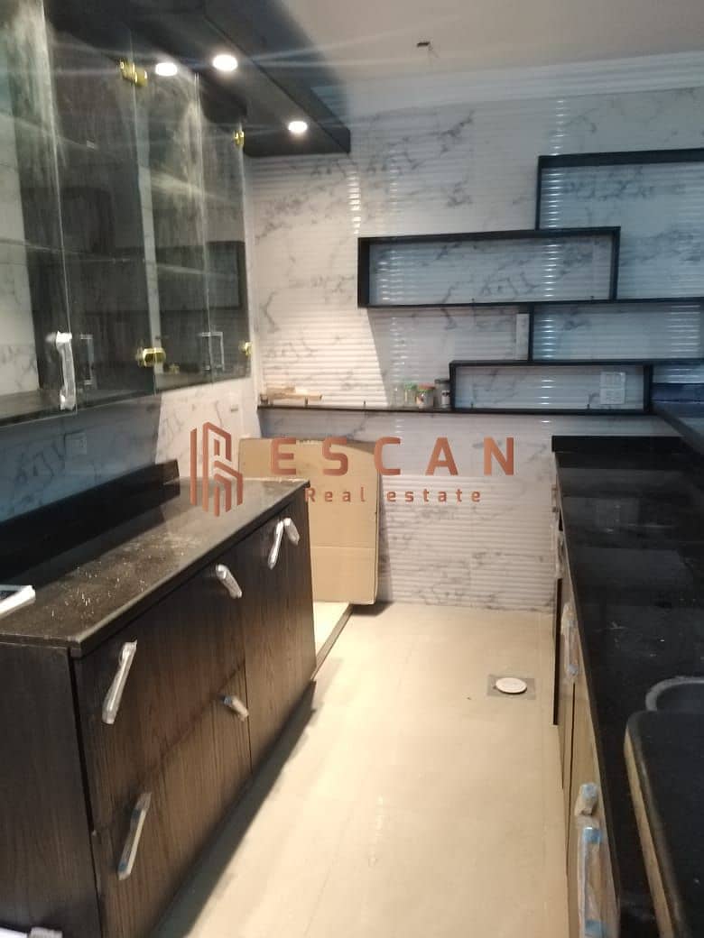 U776063 (2). jpg U776063 (2). jpg