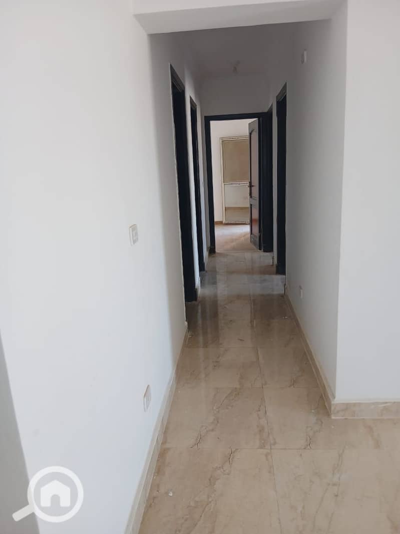 4 WhatsApp Image 2025-12-08 at 12.19. 16_74dbc486. jpg