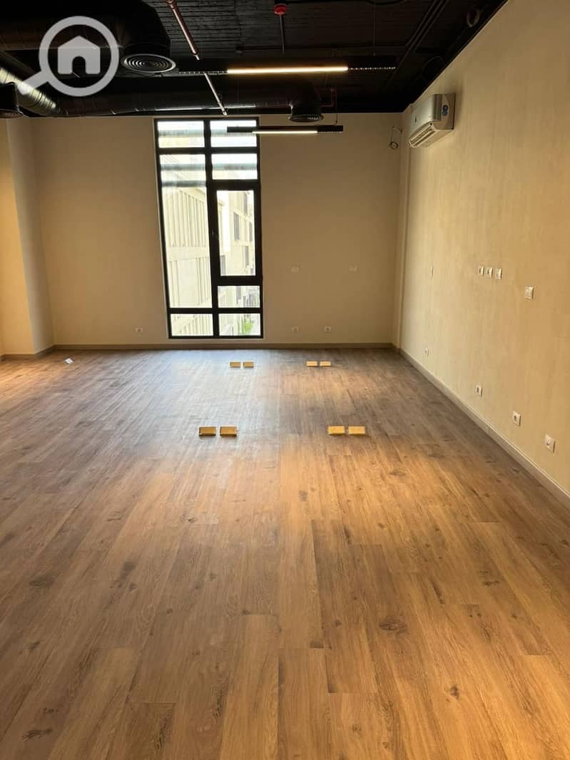 5 WhatsApp Image 2025-12-06 at 3.41. 49 PM (1). jpeg