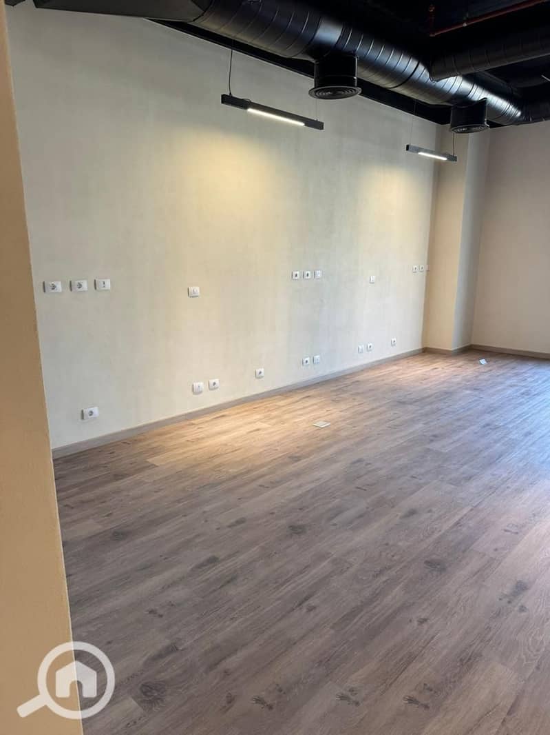 6 WhatsApp Image 2025-12-06 at 3.41. 49 PM (2). jpeg