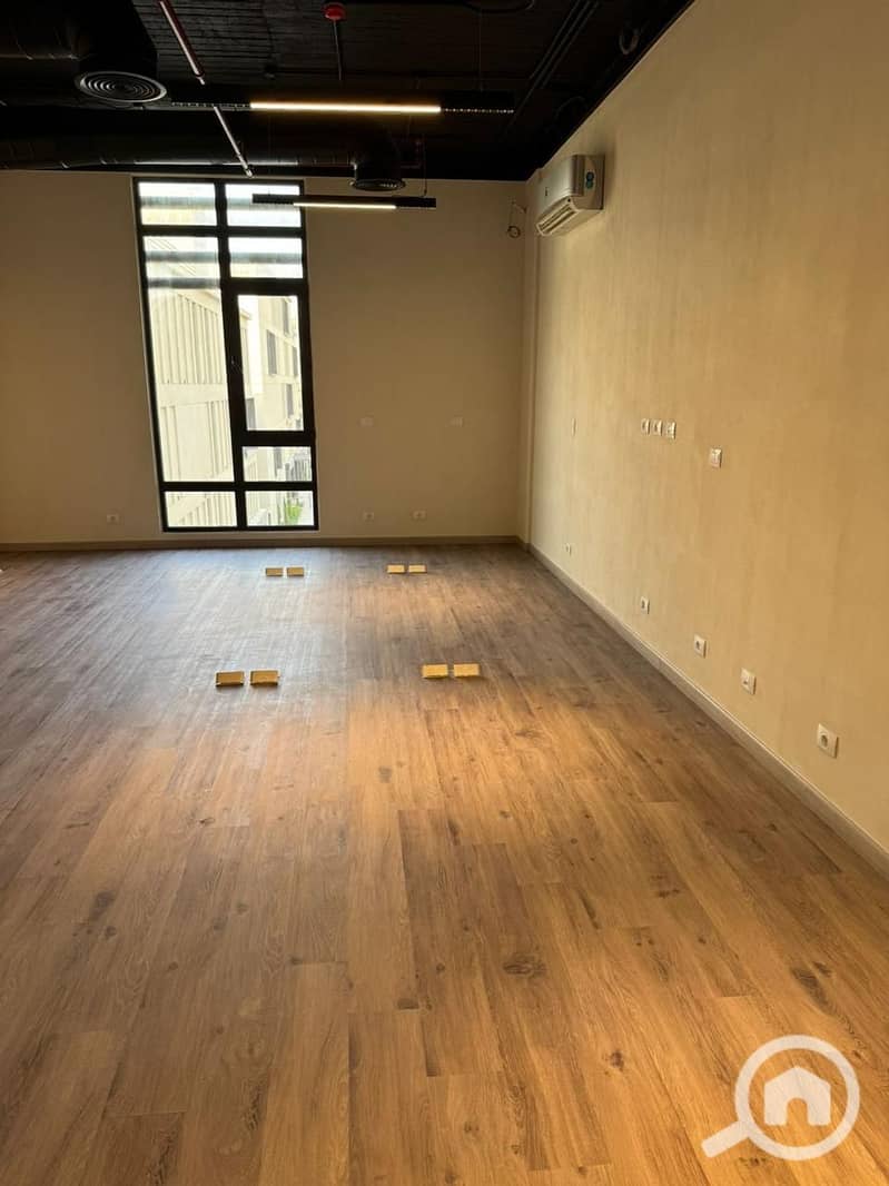 7 WhatsApp Image 2025-12-06 at 3.41. 49 PM. jpeg