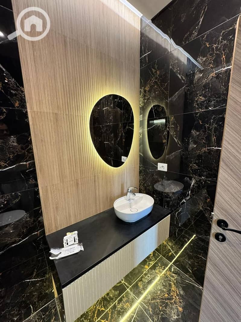 10 WhatsApp Image 2025-12-06 at 3.41. 51 PM (1). jpeg