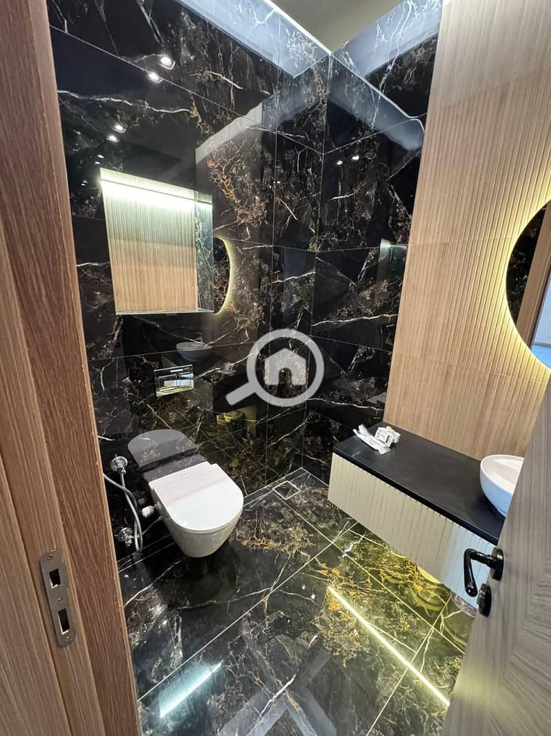 12 WhatsApp Image 2025-12-06 at 3.41. 51 PM (3). jpeg