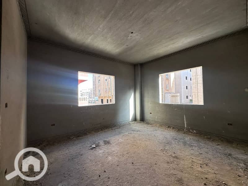 7 WhatsApp Image 2025-12-08 at 12.21. 18 PM (1). jpg