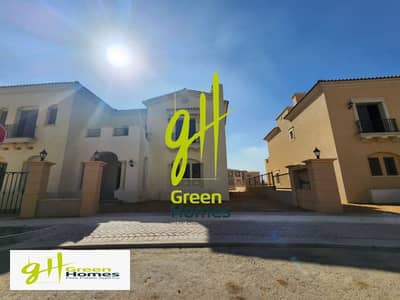 3 Bedroom Villa for Sale in New Cairo, Cairo - Grey and Black Collage Real Estate Broker Facebook Post (4). png