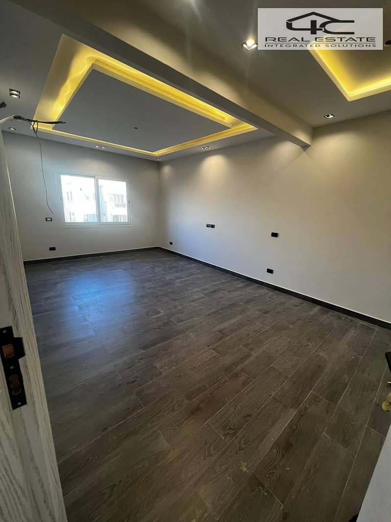 4 WhatsApp Image 2025-12-07 at 5.37. 19 PM (1). jpeg