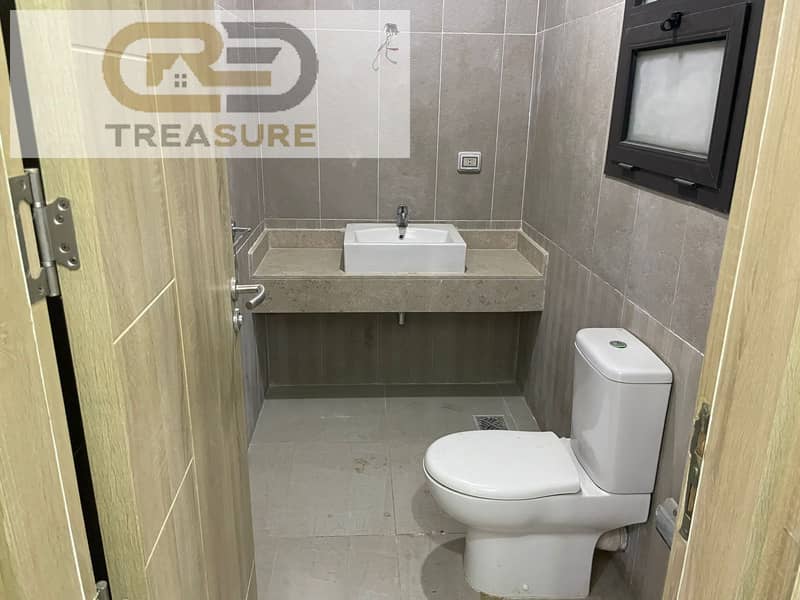 7 WhatsApp Image 2025-12-07 at 3.45. 48 PM (1). jpeg