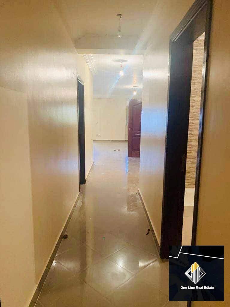 7 7e0df537-3a54-4e1a-8e3c-a7eab9a200c9. jpeg