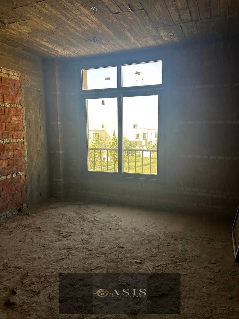 4 2a38ce9c-cbda-458b-a61b-04c33f87e6d1. jpg