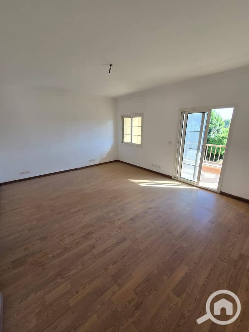 2 06e69d4b-69e8-4082-88e8-f58063359c62. jpeg