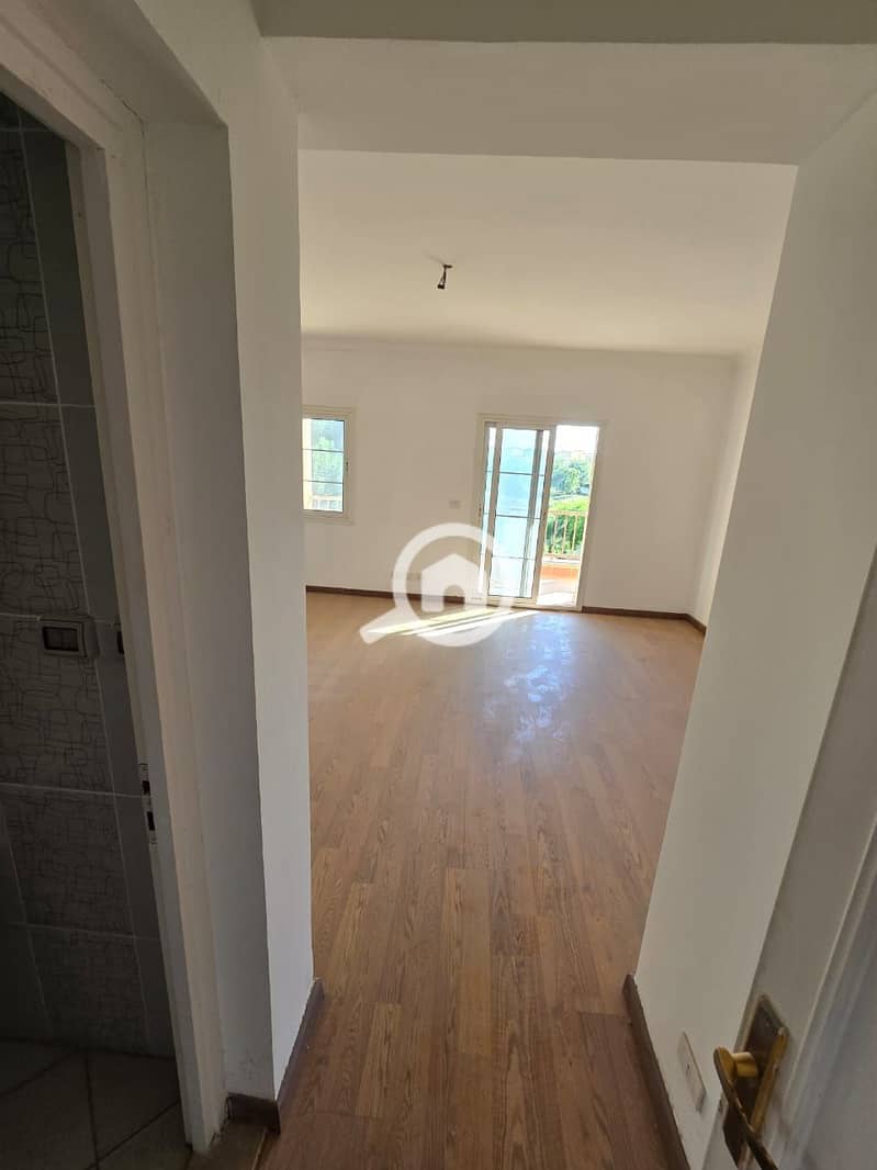 13 fd3574e6-df1e-4d56-92f3-4cd1ea668ba3. jpeg