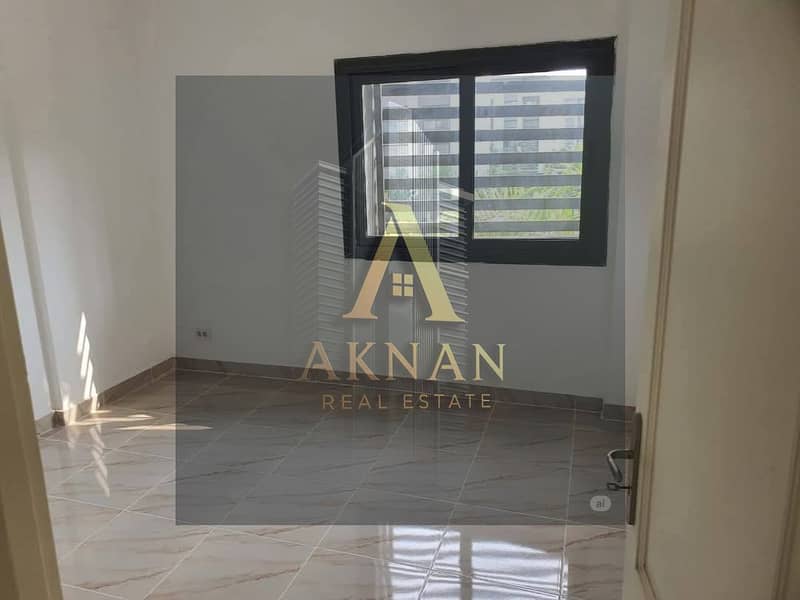 6 WhatsApp Image 2025-12-08 at 12.41. 04 (3). jpeg