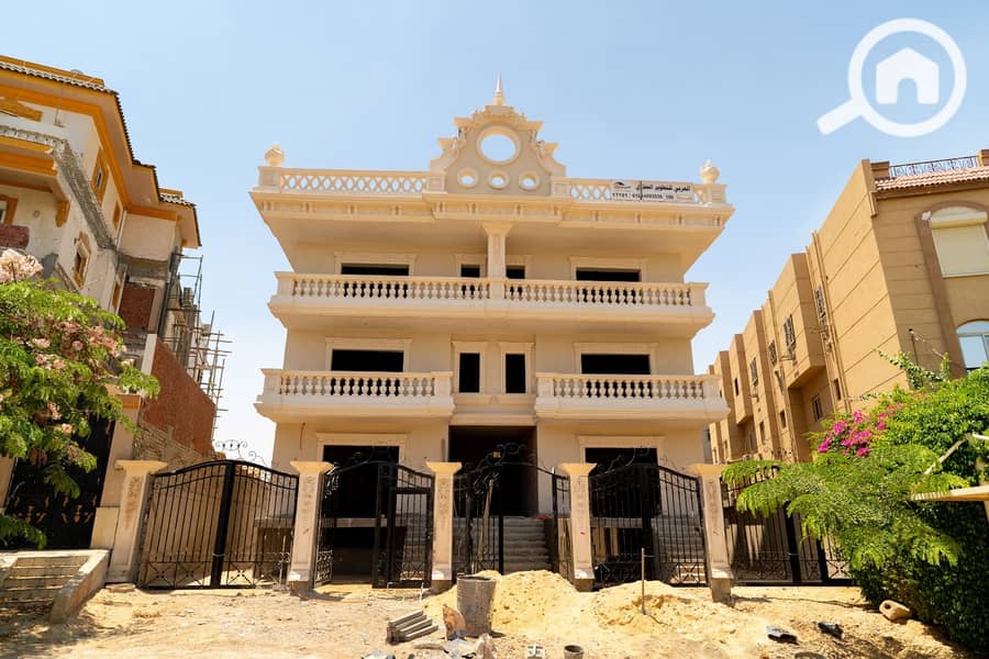 2 51dc9f9f-ee0e-44e2-8bae-c99e6007a60c. jpg