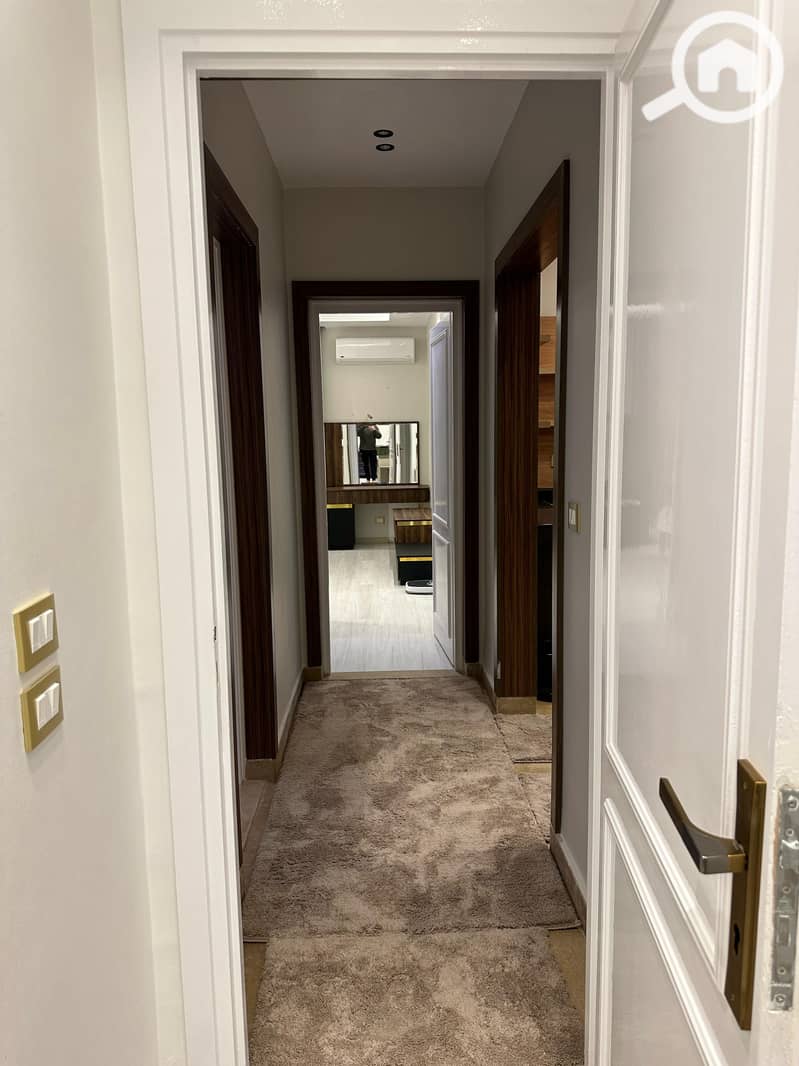 25 bdf50938-bd3e-4b55-94e0-f40ed16e74de. jpeg