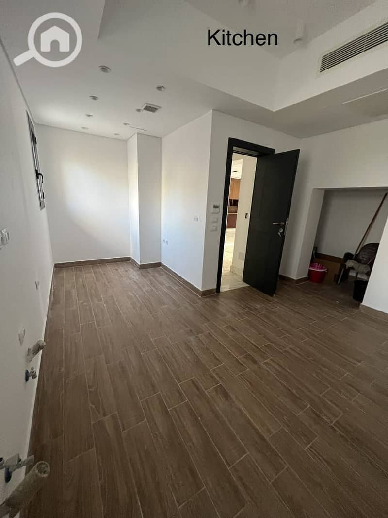 4 WhatsApp Image 2025-12-07 at 7.02. 07 PM. jpeg