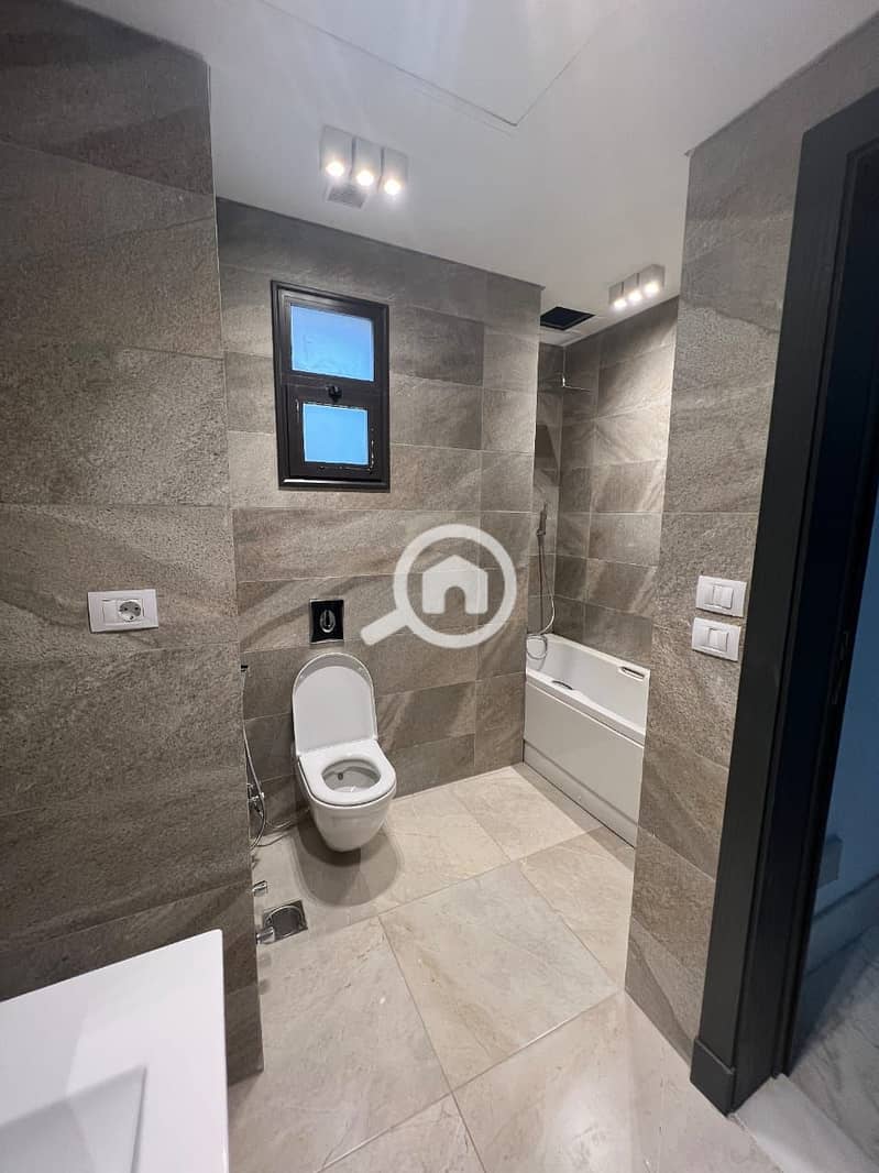 12 WhatsApp Image 2025-12-07 at 7.02. 04 PM (1). jpeg