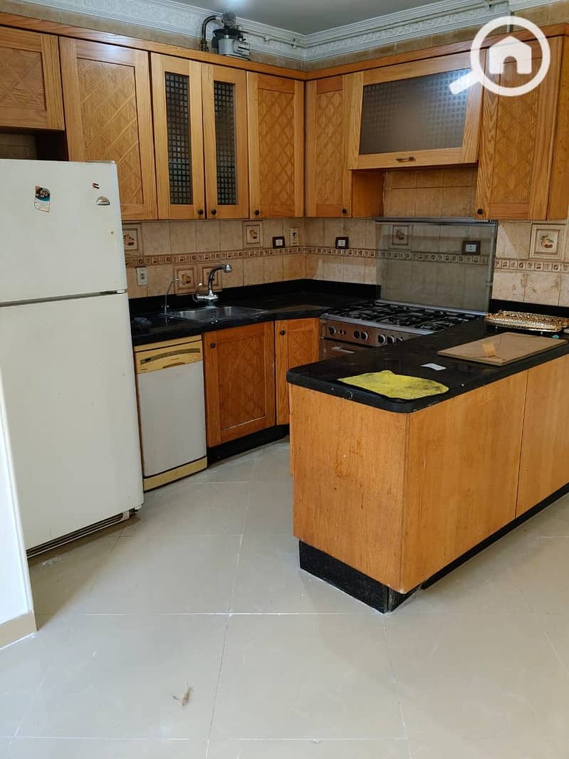 5 5bc3c284-e300-47ea-91b0-05d07ad2cae7. jpeg