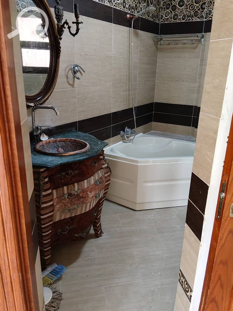 8 bae7a3b2-687b-470a-8df4-c65793f82e26. jpeg